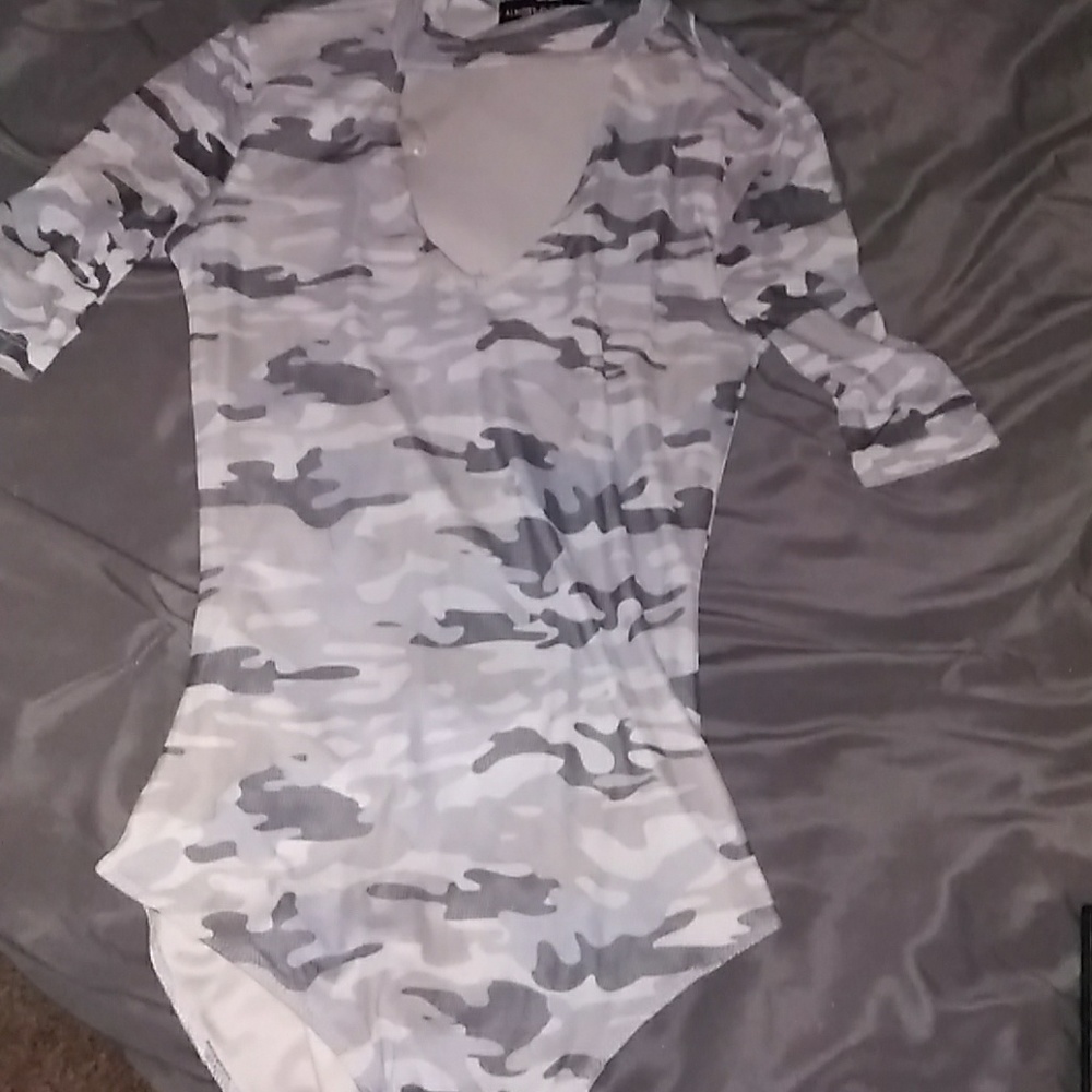 Body suit - Picture 3 of 4